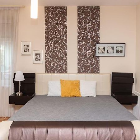 Flat On Corvin Promenade With Big Balcony Daire Budapeşte Dış mekan fotoğraf