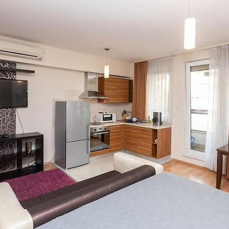 Flat On Corvin Promenade With Big Balcony Daire Budapeşte Dış mekan fotoğraf