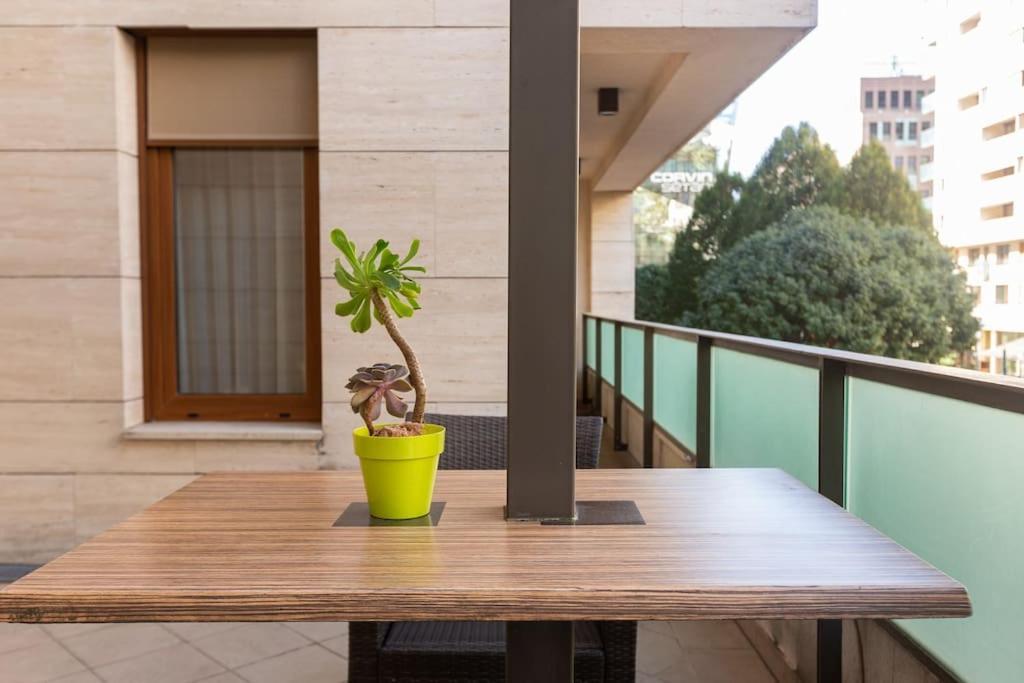 Flat On Corvin Promenade With Big Balcony Daire Budapeşte Dış mekan fotoğraf